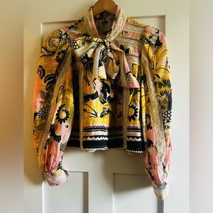 Farm Rio floral tie neck, puff sleeve blouse. Women’s size small.